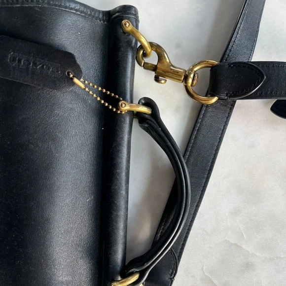 VINTAGE COACH pre-1994 WILLIS black leather crossbody bag - Picture 6 of 12